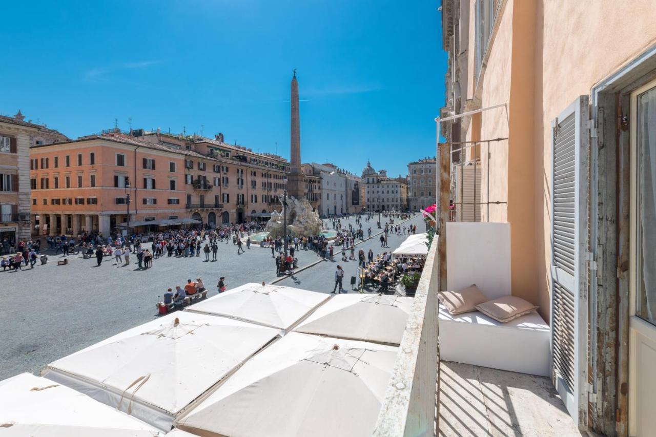 New! Amazing Piazza Navona View Apartman Róma Kültér fotó