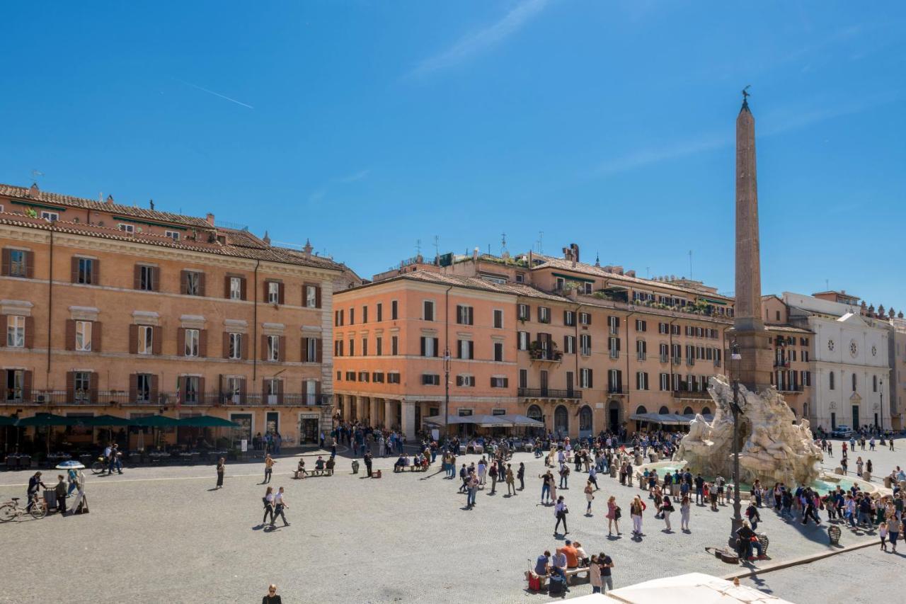 New! Amazing Piazza Navona View Apartman Róma Kültér fotó