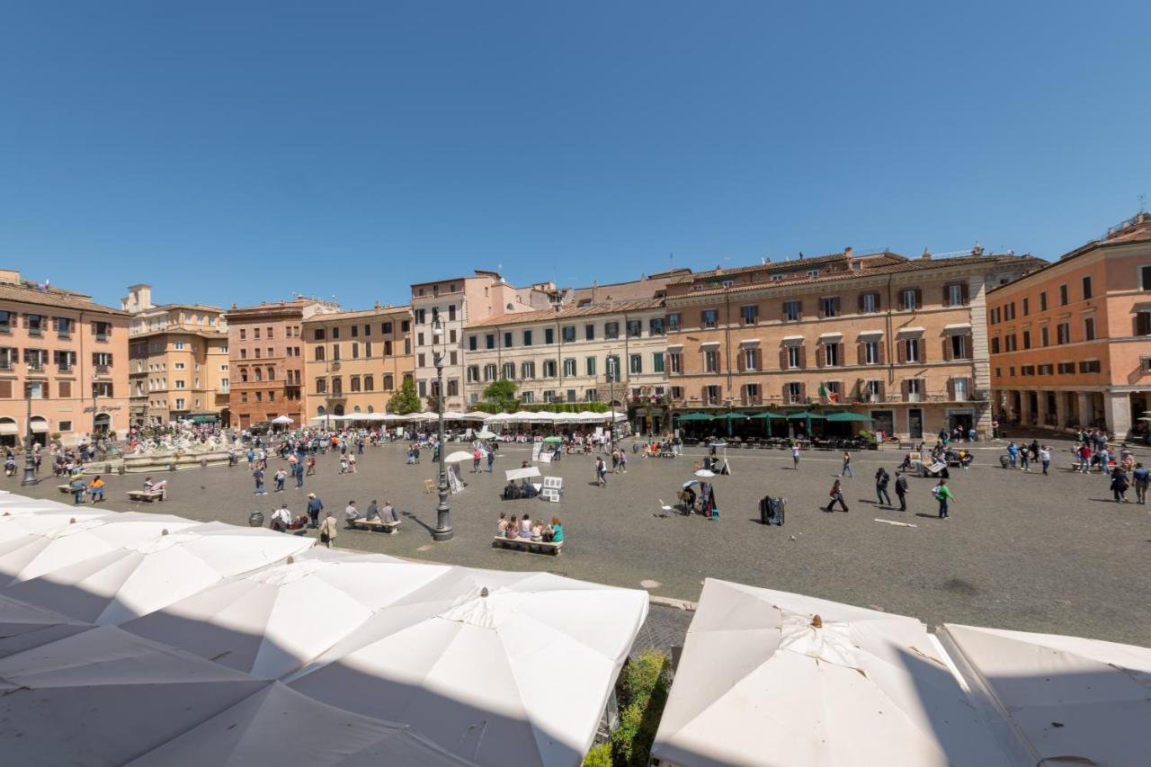 New! Amazing Piazza Navona View Apartman Róma Kültér fotó