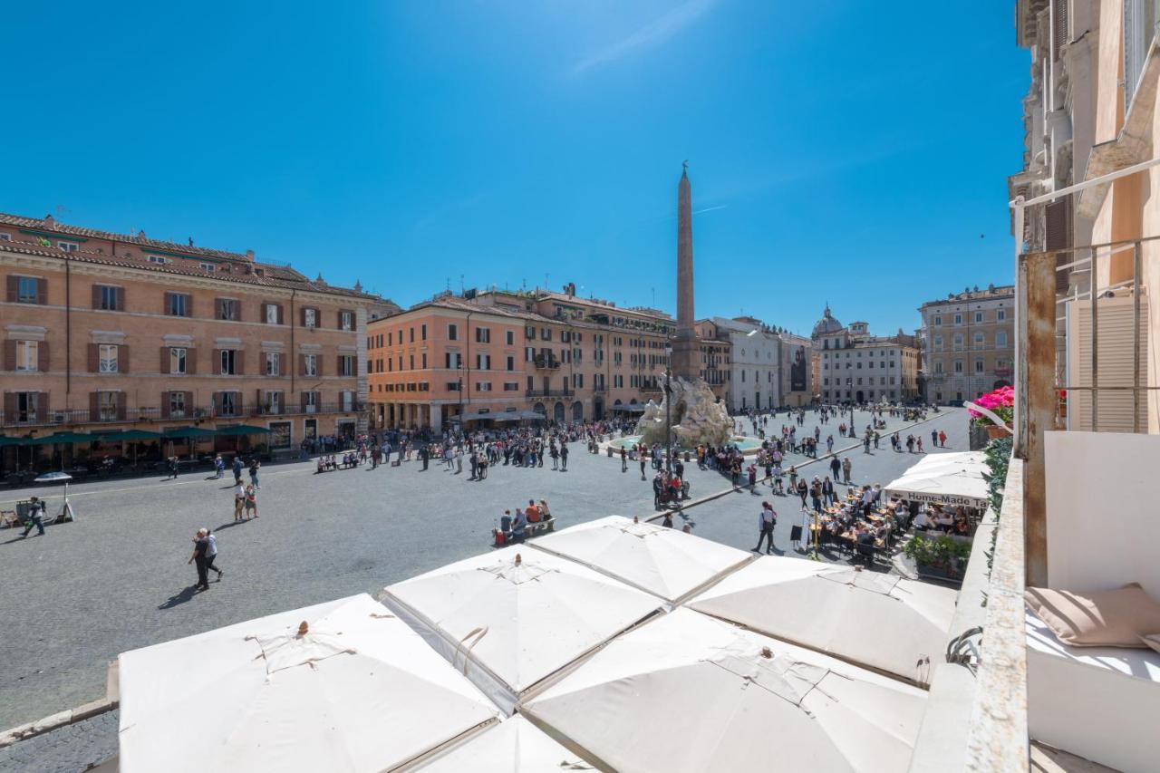 New! Amazing Piazza Navona View Apartman Róma Kültér fotó