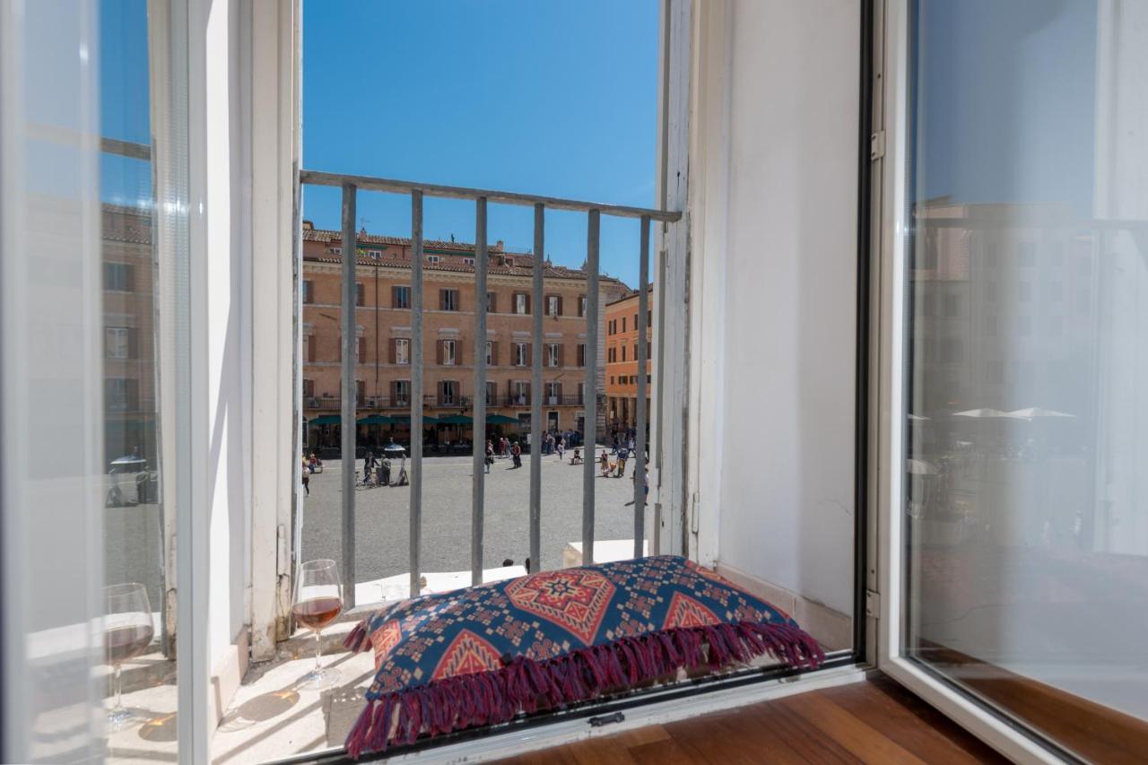 New! Amazing Piazza Navona View Apartman Róma Kültér fotó