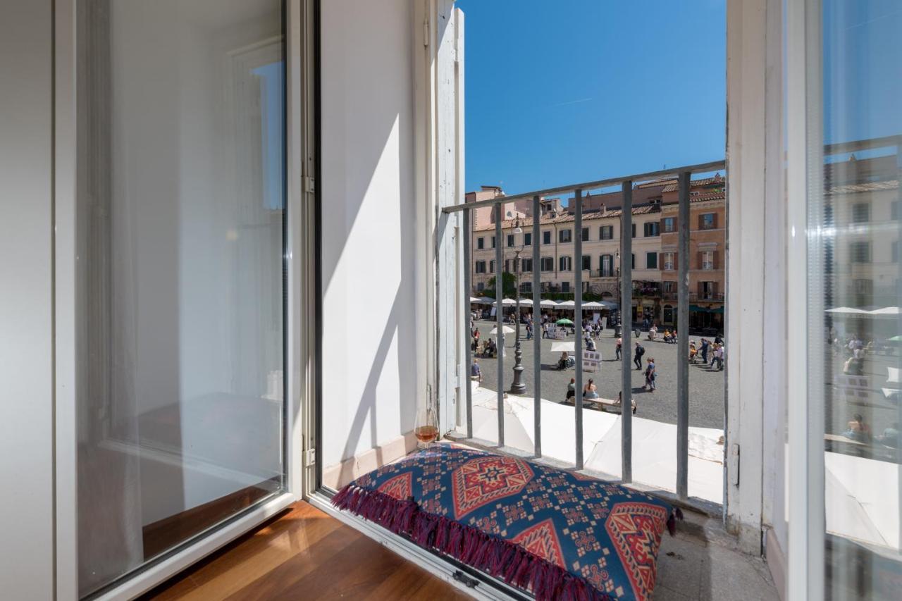 New! Amazing Piazza Navona View Apartman Róma Kültér fotó