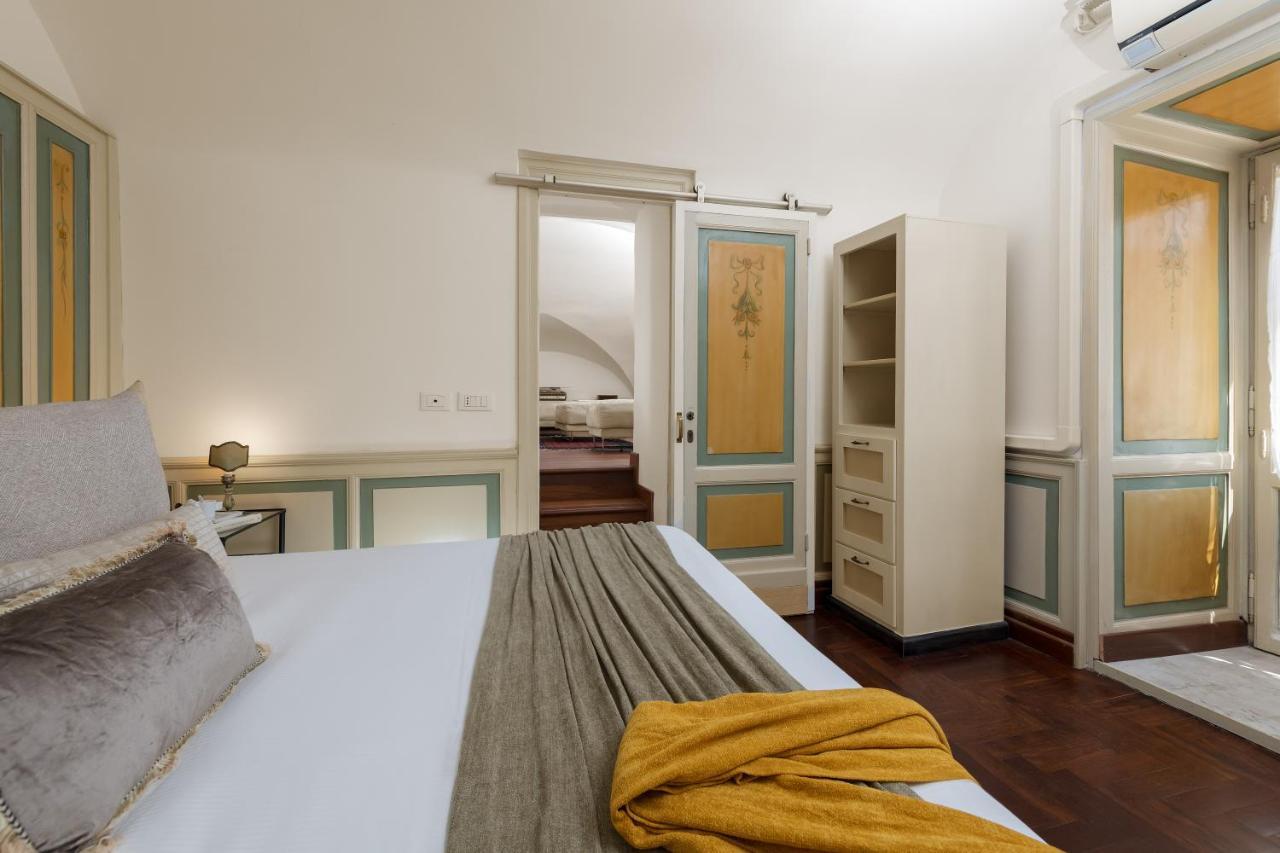 New! Amazing Piazza Navona View Apartman Róma Kültér fotó