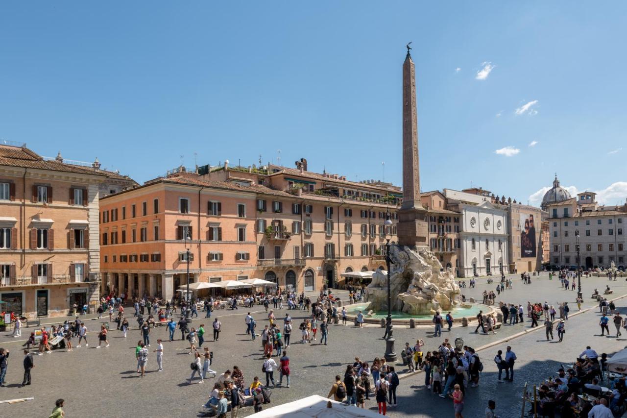 New! Amazing Piazza Navona View Apartman Róma Kültér fotó