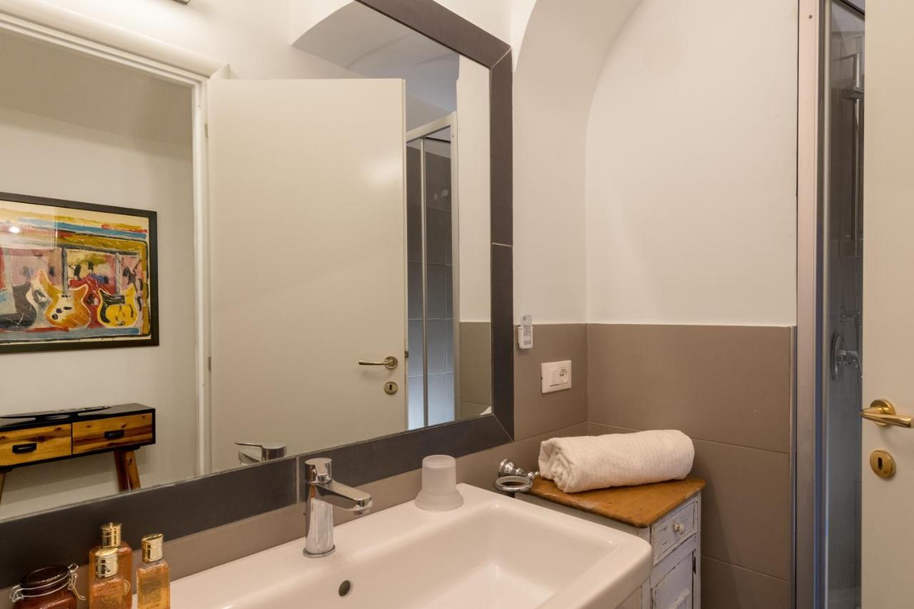 New! Amazing Piazza Navona View Apartman Róma Kültér fotó