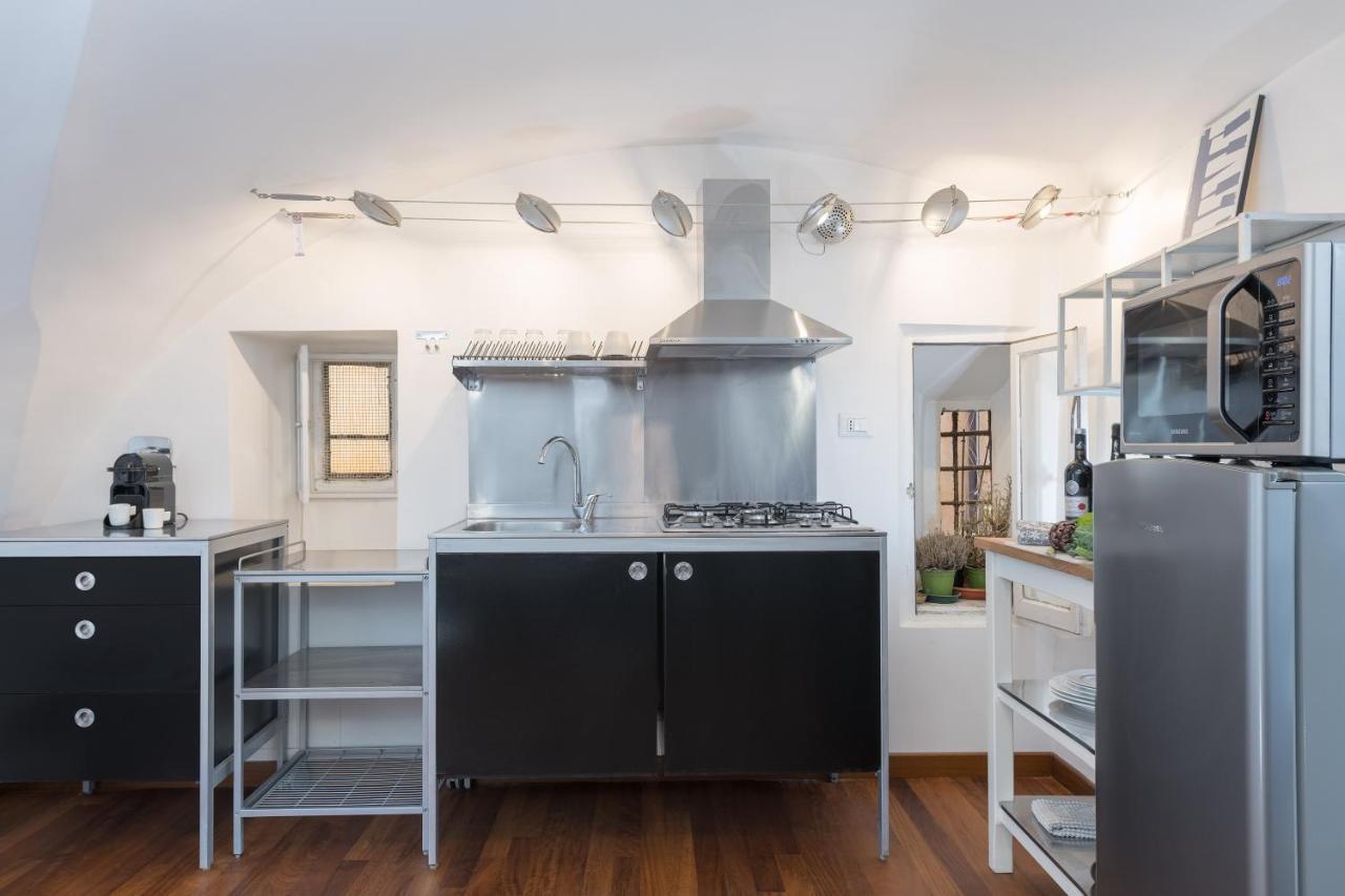 New! Amazing Piazza Navona View Apartman Róma Kültér fotó