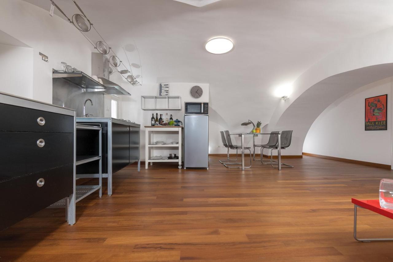 New! Amazing Piazza Navona View Apartman Róma Kültér fotó