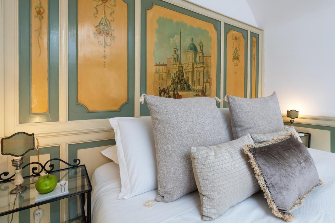 New! Amazing Piazza Navona View Apartman Róma Kültér fotó