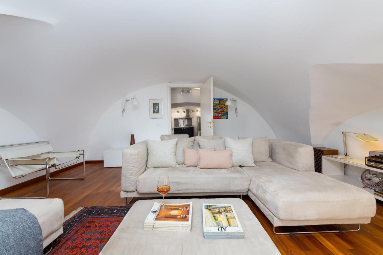 New! Amazing Piazza Navona View Apartman Róma Kültér fotó